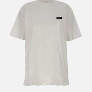 T-shirt over con volant